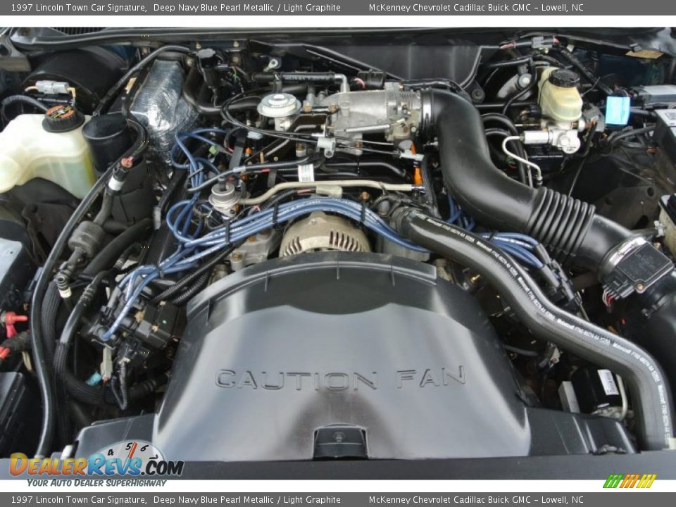 1997 Lincoln Town Car Signature 4.6 Liter SOHC 16-Valve V8 Engine Photo #20