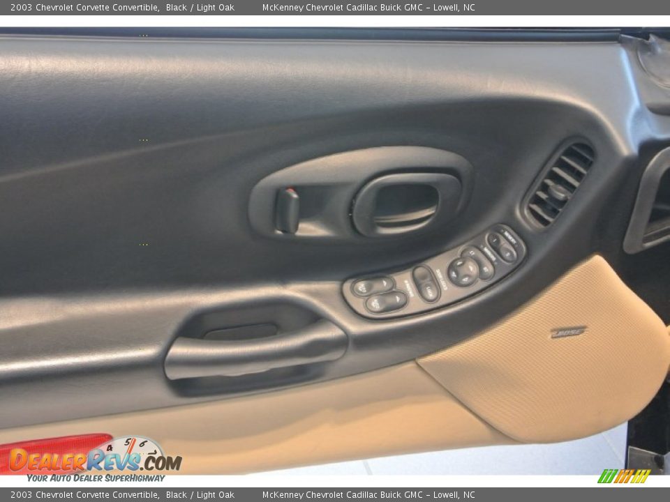 2003 Chevrolet Corvette Convertible Black / Light Oak Photo #12
