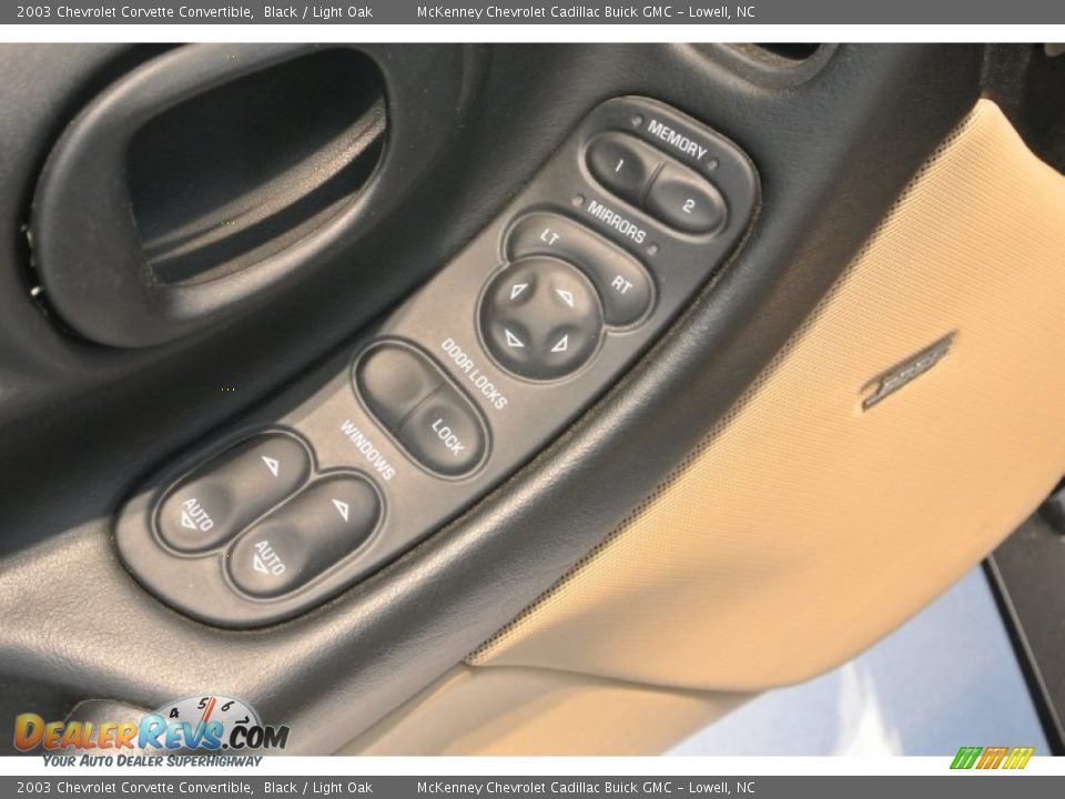 Controls of 2003 Chevrolet Corvette Convertible Photo #13