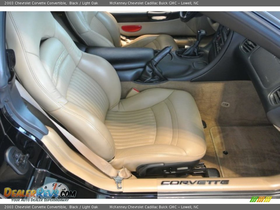 Front Seat of 2003 Chevrolet Corvette Convertible Photo #21