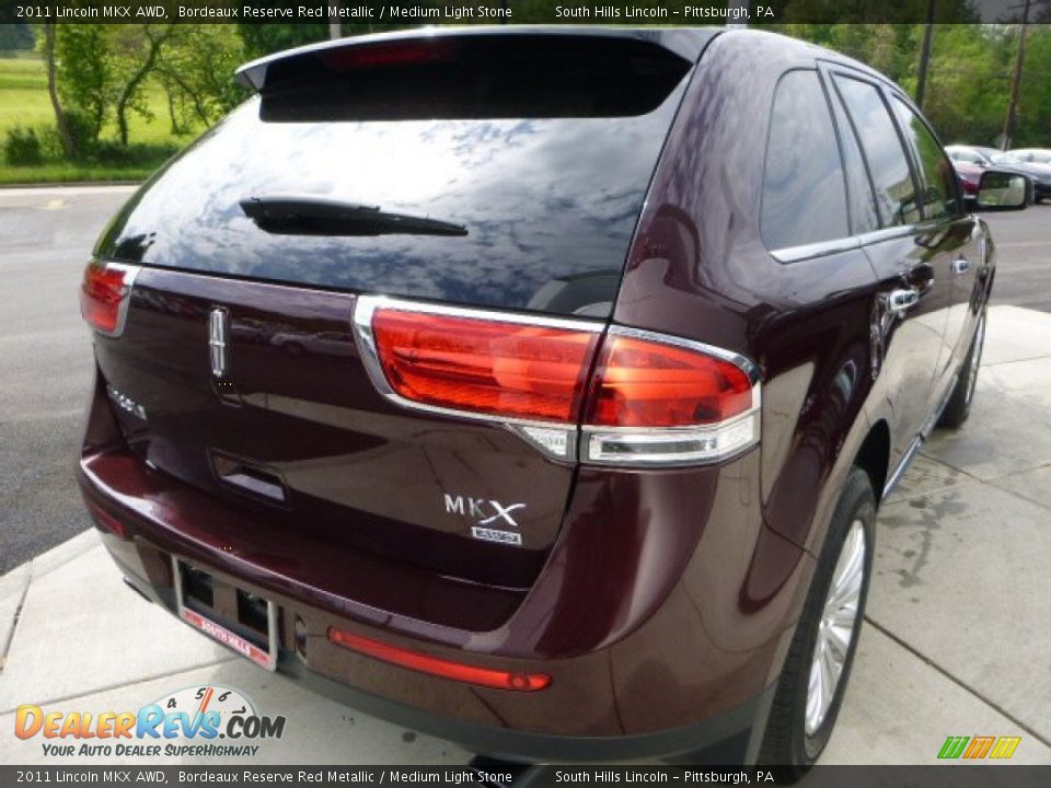 2011 Lincoln MKX AWD Bordeaux Reserve Red Metallic / Medium Light Stone Photo #5