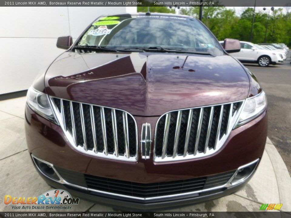 2011 Lincoln MKX AWD Bordeaux Reserve Red Metallic / Medium Light Stone Photo #8