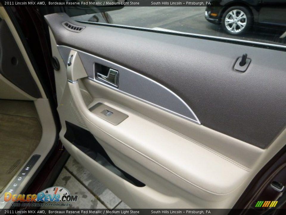 2011 Lincoln MKX AWD Bordeaux Reserve Red Metallic / Medium Light Stone Photo #12