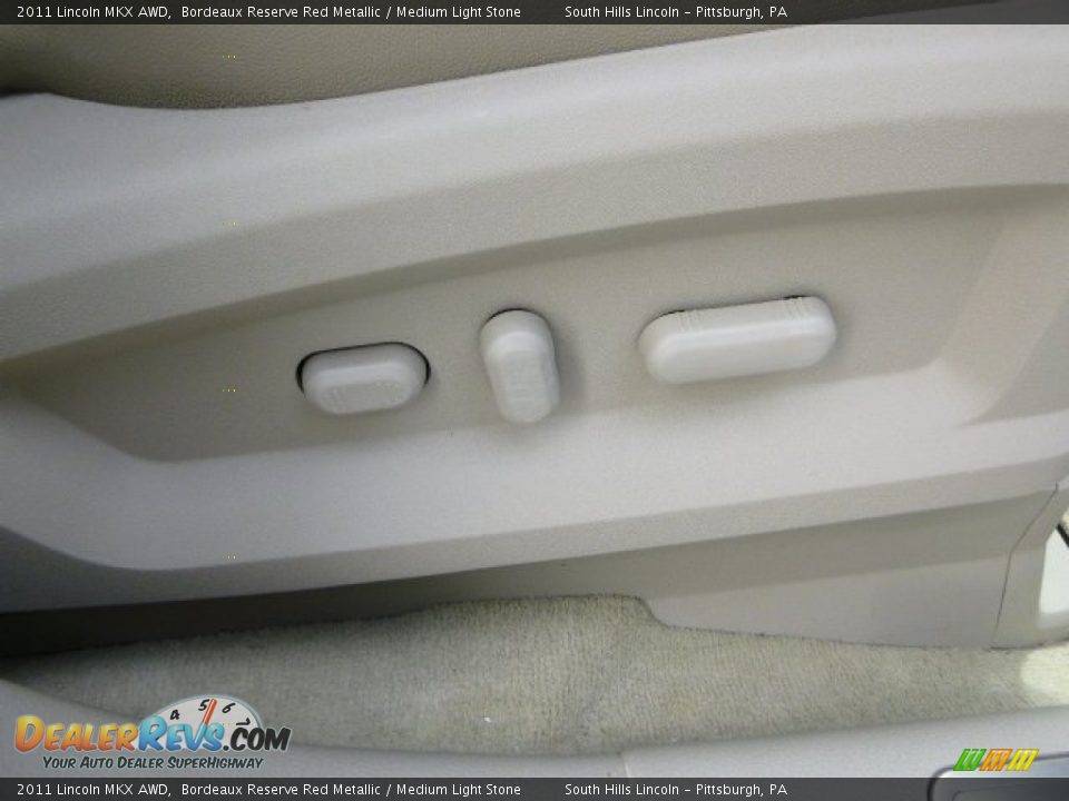 2011 Lincoln MKX AWD Bordeaux Reserve Red Metallic / Medium Light Stone Photo #13