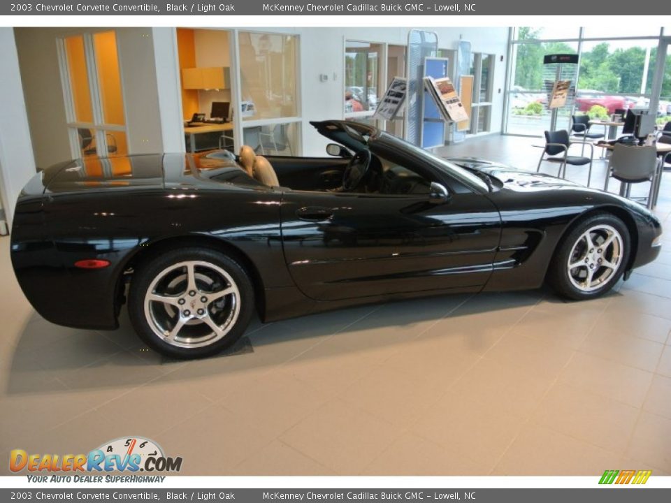 2003 Chevrolet Corvette Convertible Black / Light Oak Photo #30