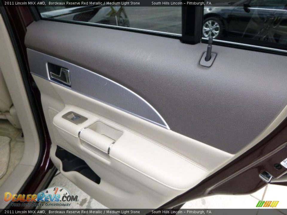 2011 Lincoln MKX AWD Bordeaux Reserve Red Metallic / Medium Light Stone Photo #15