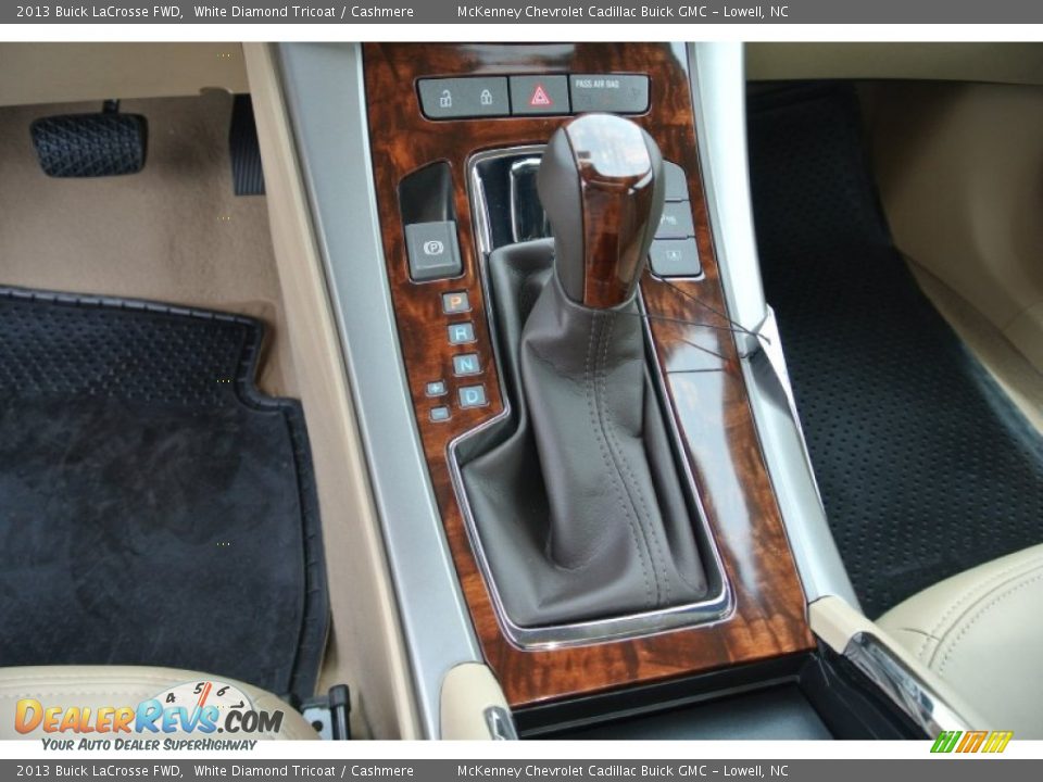 2013 Buick LaCrosse FWD White Diamond Tricoat / Cashmere Photo #11