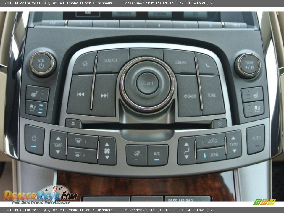 2013 Buick LaCrosse FWD White Diamond Tricoat / Cashmere Photo #12