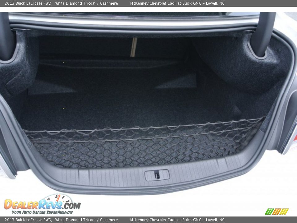 2013 Buick LaCrosse FWD White Diamond Tricoat / Cashmere Photo #18