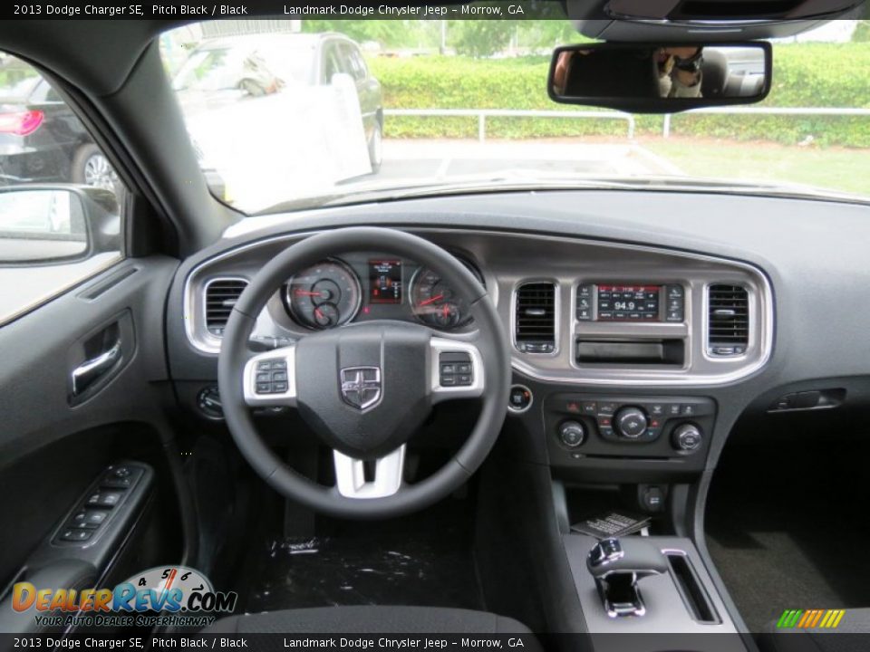 2013 Dodge Charger SE Pitch Black / Black Photo #8