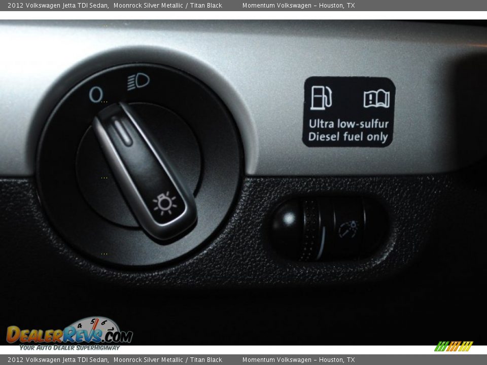 2012 Volkswagen Jetta TDI Sedan Moonrock Silver Metallic / Titan Black Photo #28