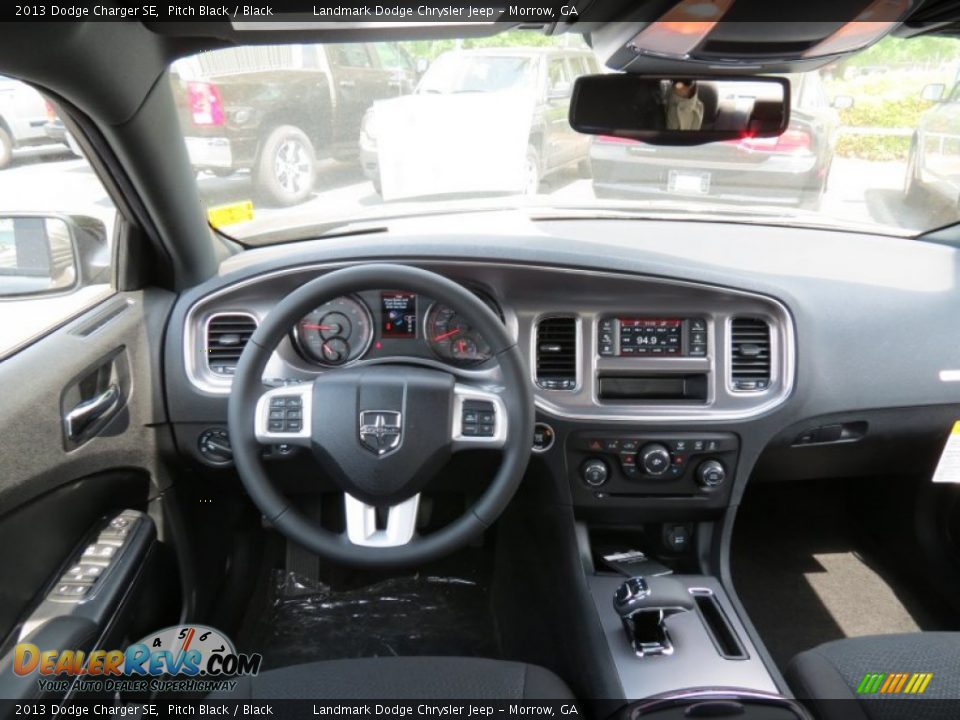 2013 Dodge Charger SE Pitch Black / Black Photo #8