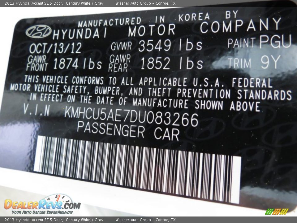 2013 Hyundai Accent SE 5 Door Century White / Gray Photo #6