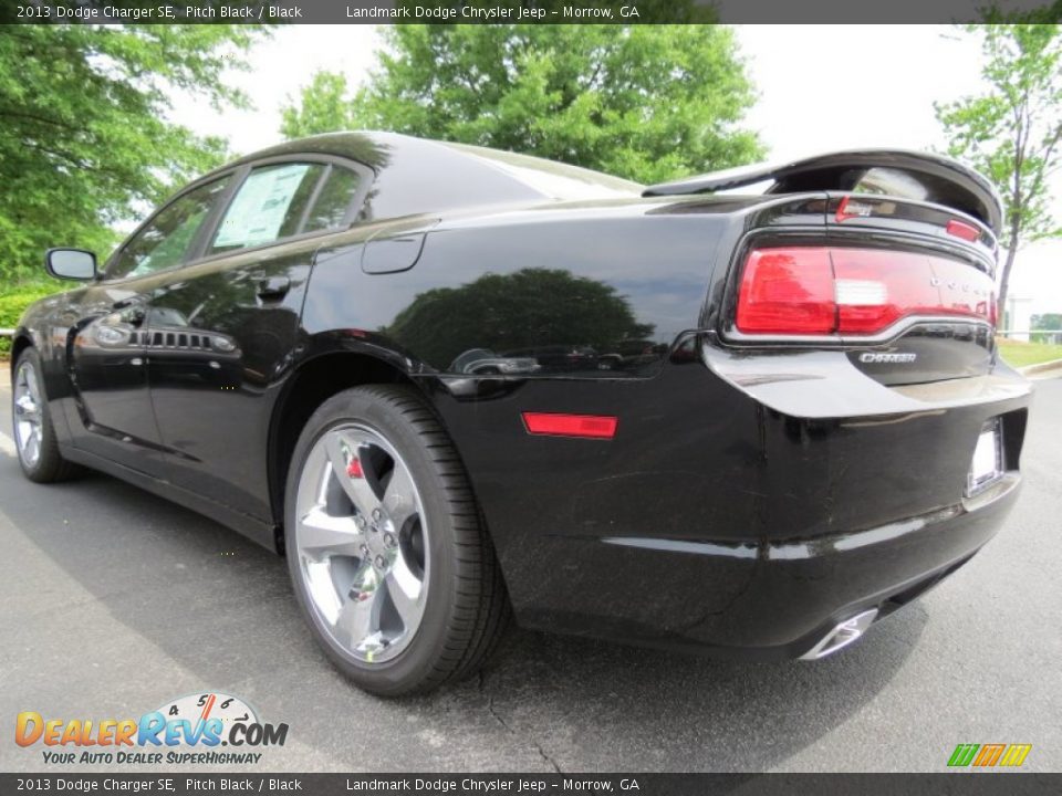 2013 Dodge Charger SE Pitch Black / Black Photo #2