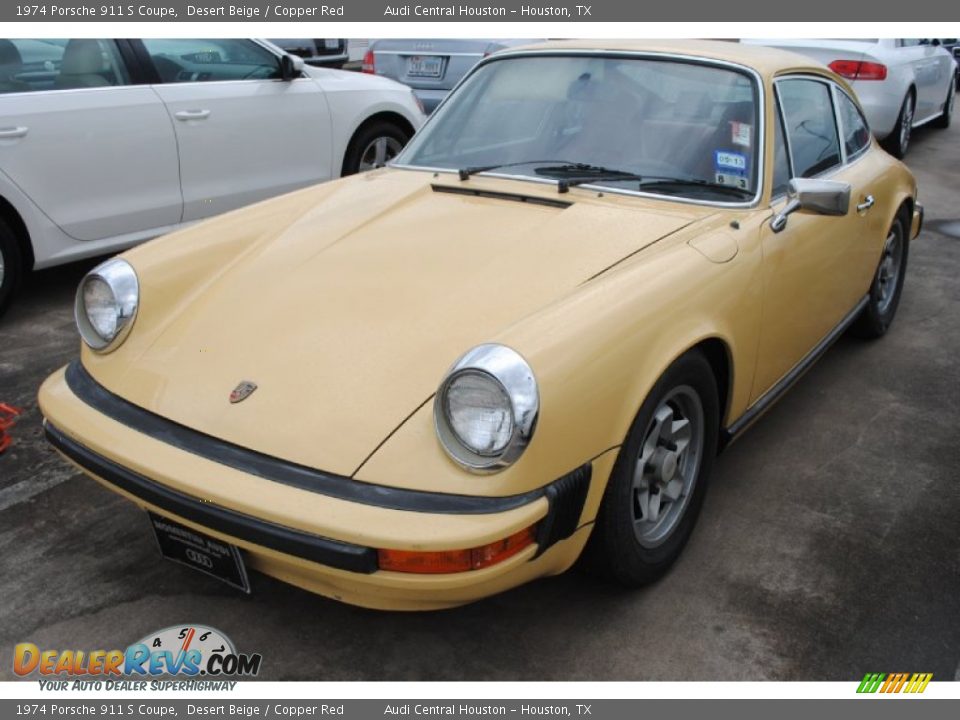 Front 3/4 View of 1974 Porsche 911 S Coupe Photo #3