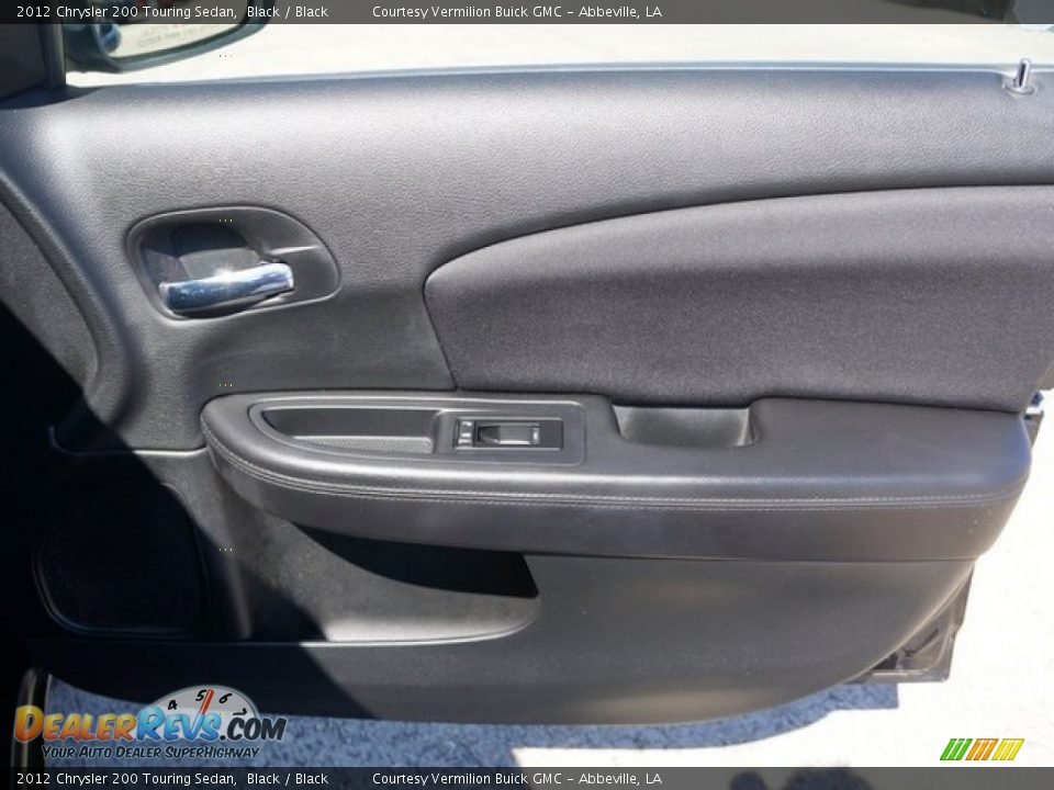 2012 Chrysler 200 Touring Sedan Black / Black Photo #13