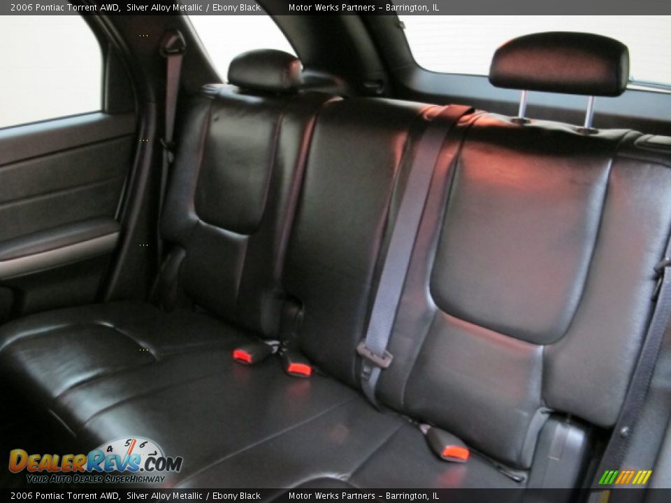 2006 Pontiac Torrent AWD Silver Alloy Metallic / Ebony Black Photo #18