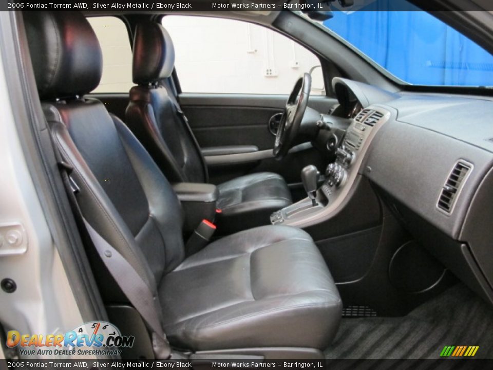 2006 Pontiac Torrent AWD Silver Alloy Metallic / Ebony Black Photo #21