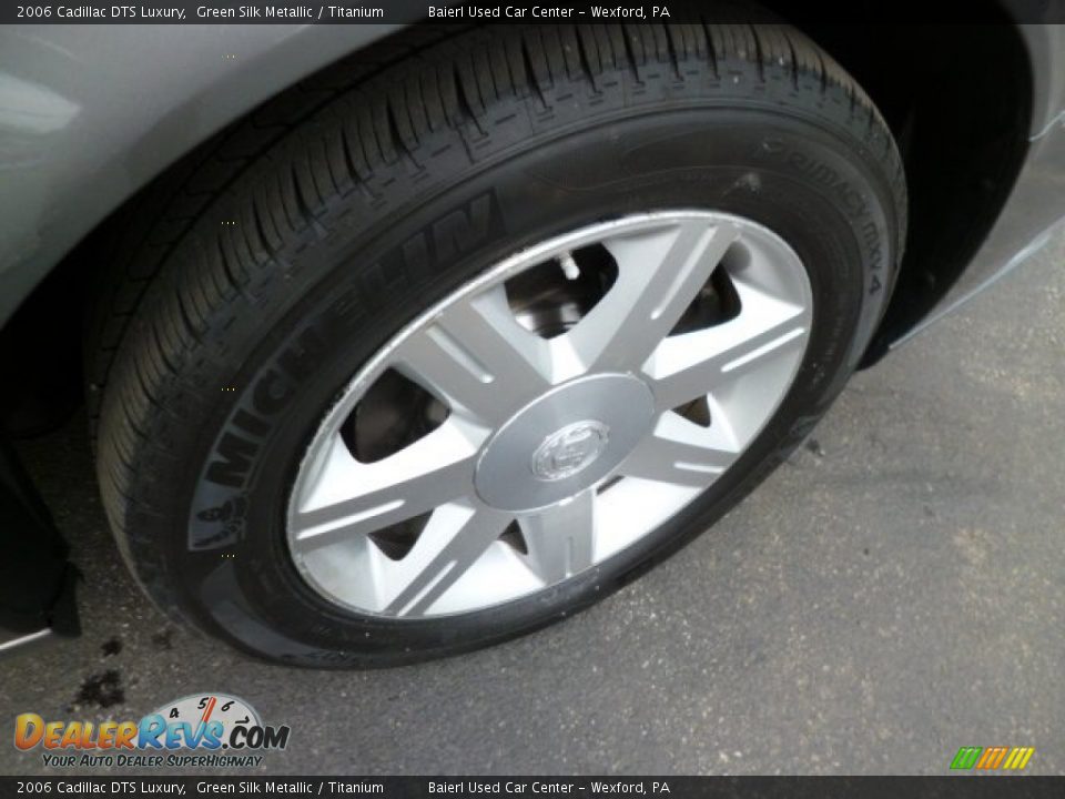 2006 Cadillac DTS Luxury Wheel Photo #9