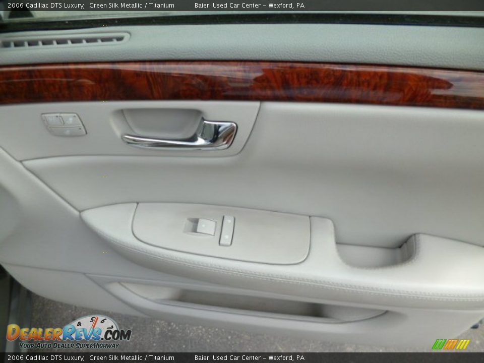2006 Cadillac DTS Luxury Green Silk Metallic / Titanium Photo #12