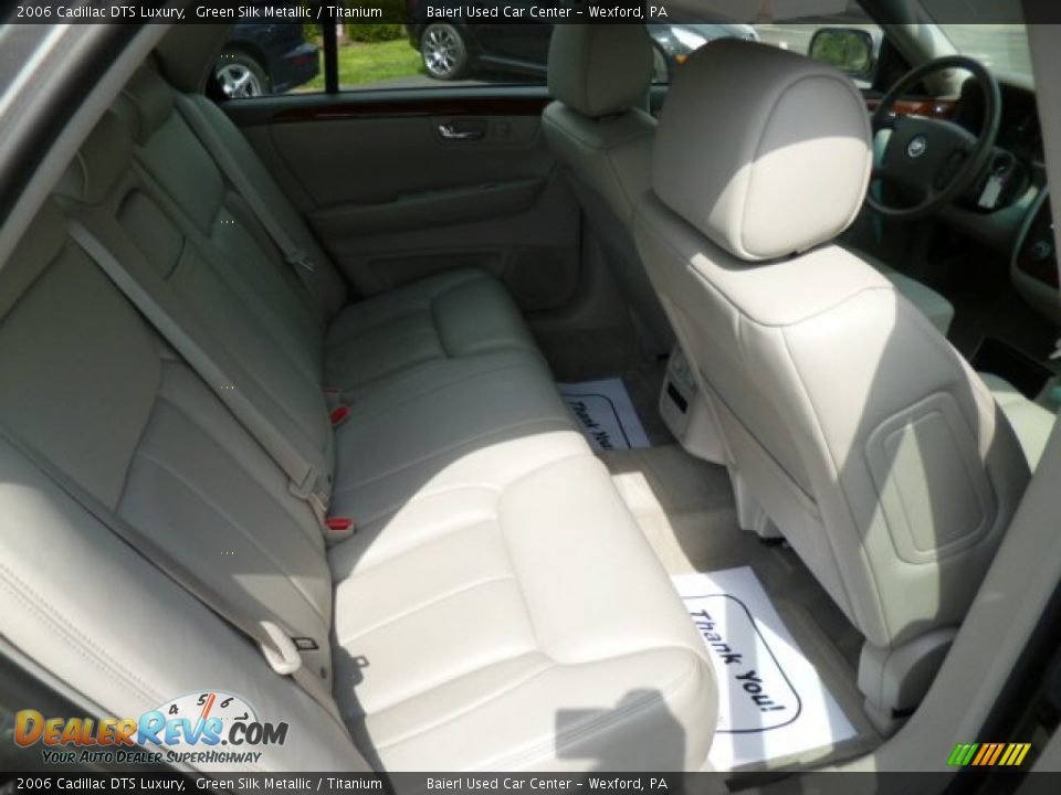 2006 Cadillac DTS Luxury Green Silk Metallic / Titanium Photo #13