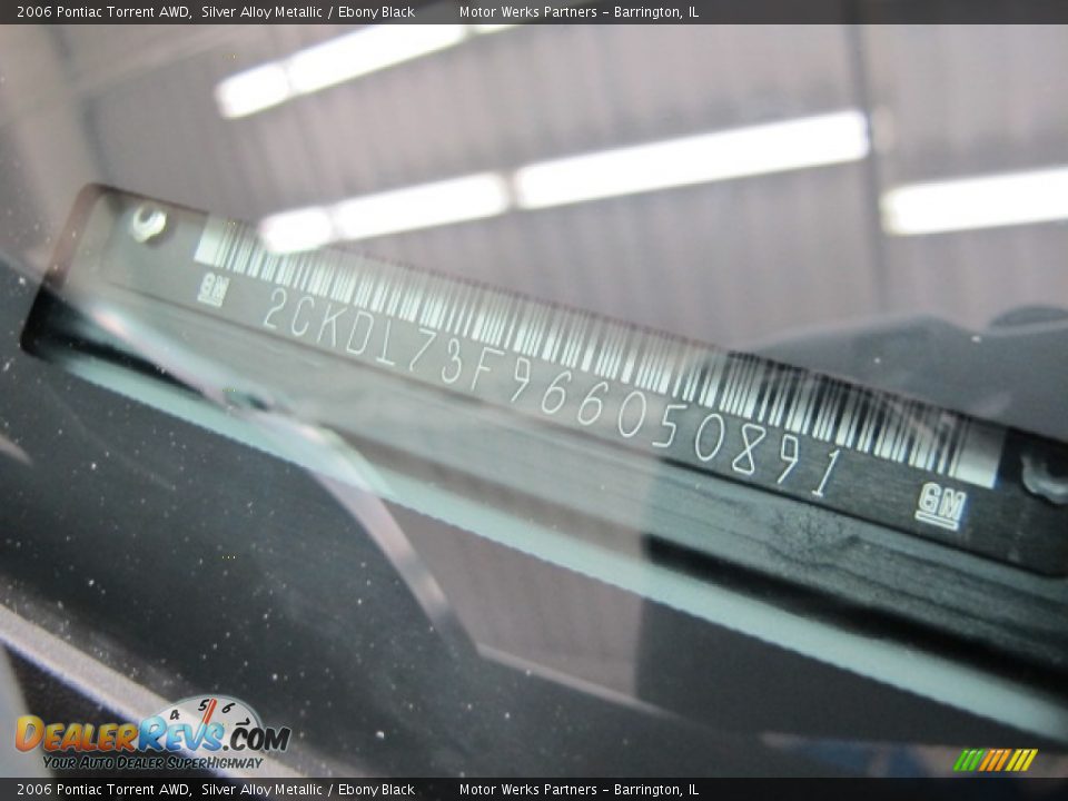 2006 Pontiac Torrent AWD Silver Alloy Metallic / Ebony Black Photo #34