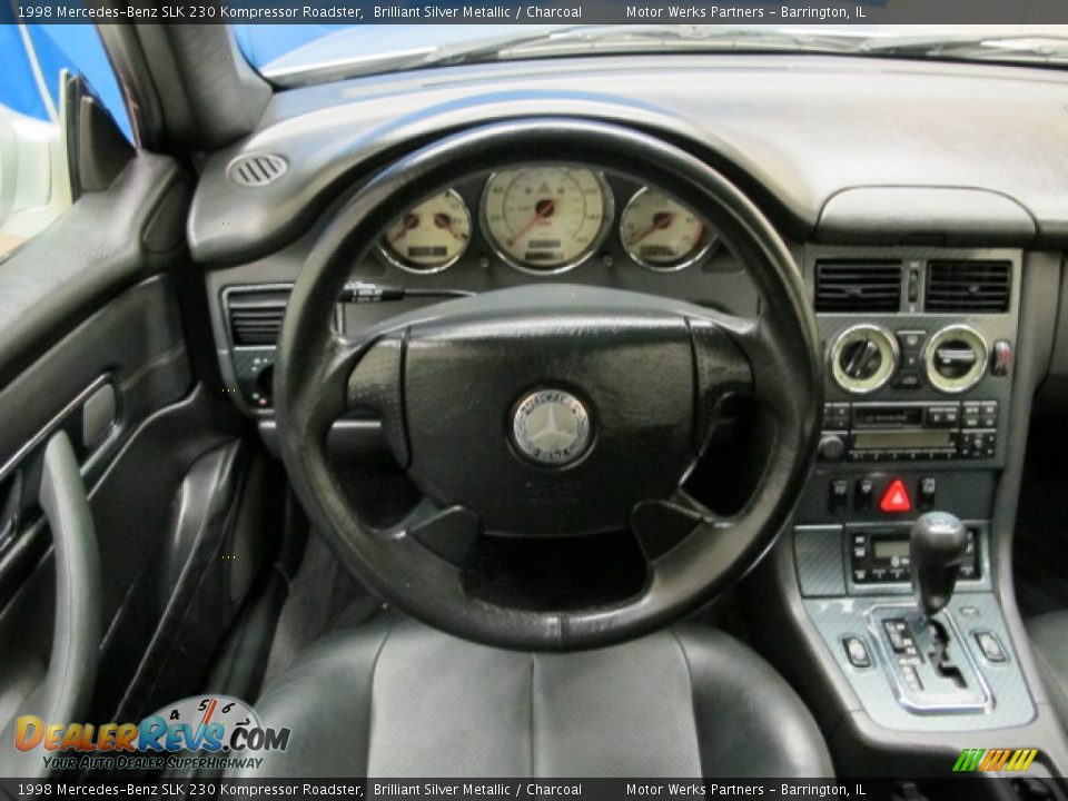 1998 Mercedes-Benz SLK 230 Kompressor Roadster Steering Wheel Photo #18