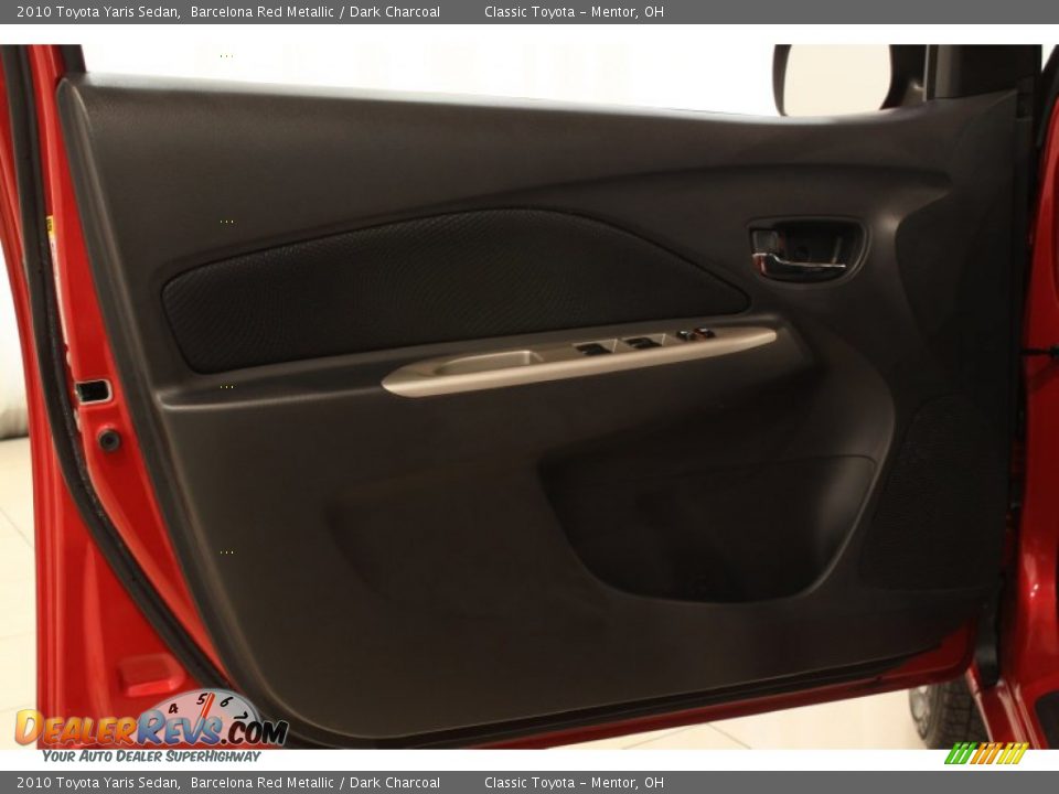 2010 Toyota Yaris Sedan Barcelona Red Metallic / Dark Charcoal Photo #4