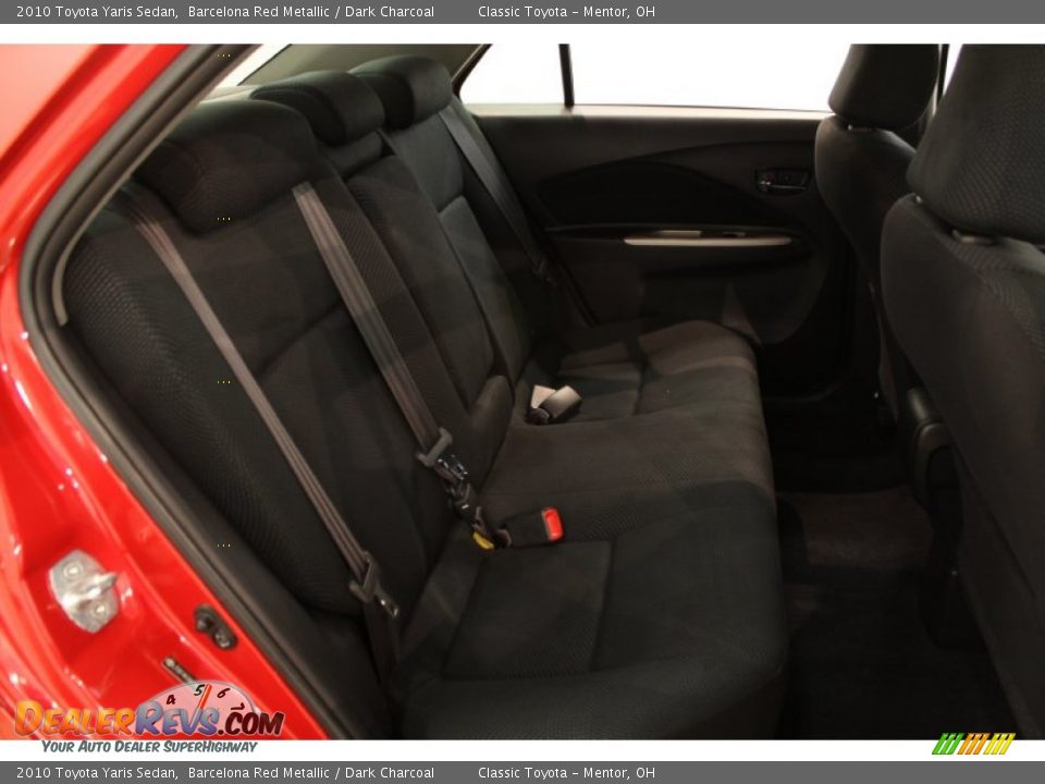 2010 Toyota Yaris Sedan Barcelona Red Metallic / Dark Charcoal Photo #11