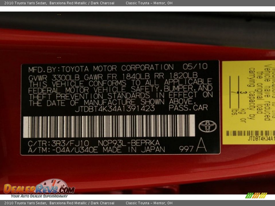 2010 Toyota Yaris Sedan Barcelona Red Metallic / Dark Charcoal Photo #16