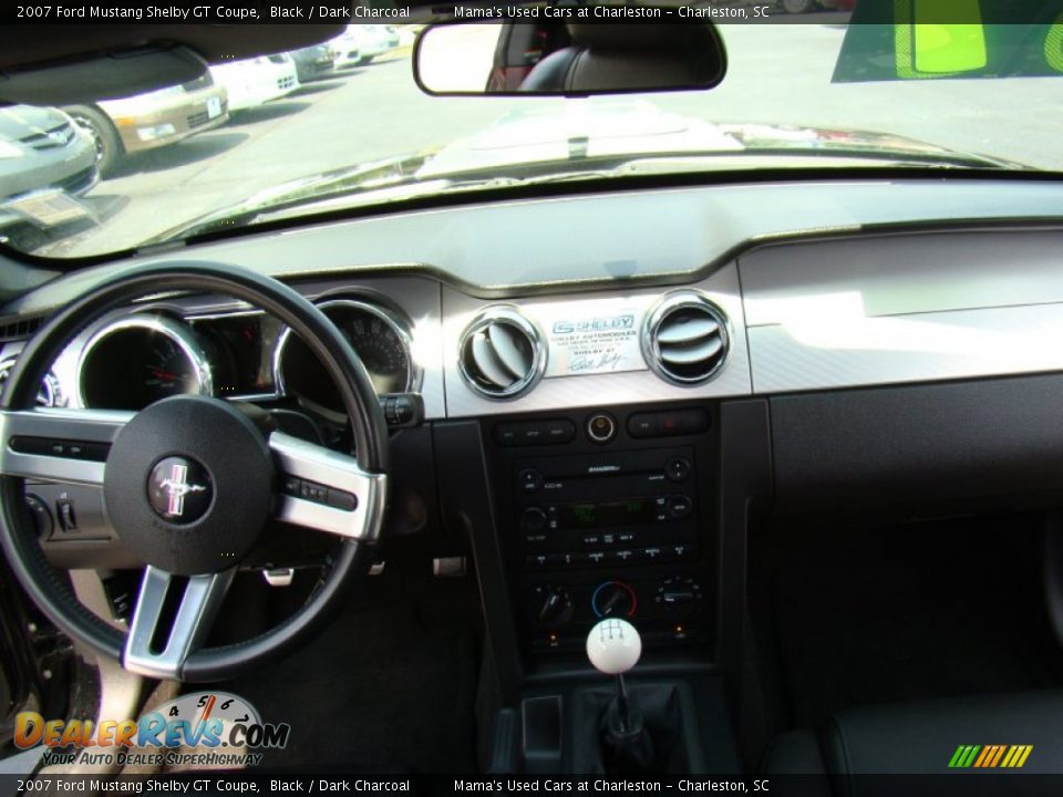 Dashboard of 2007 Ford Mustang Shelby GT Coupe Photo #13