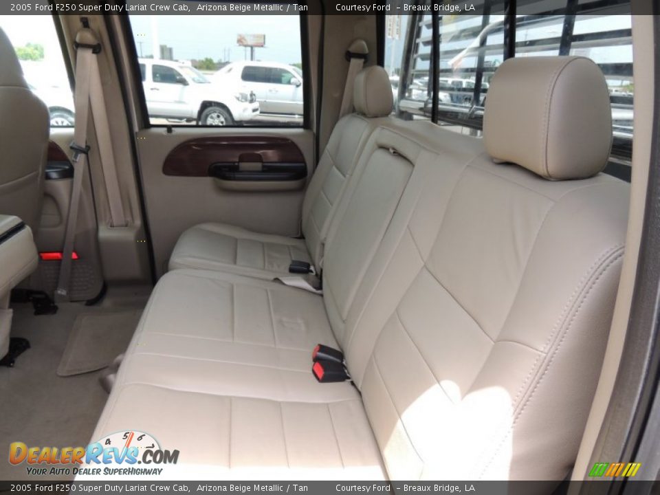2005 Ford F250 Super Duty Lariat Crew Cab Arizona Beige Metallic / Tan Photo #10