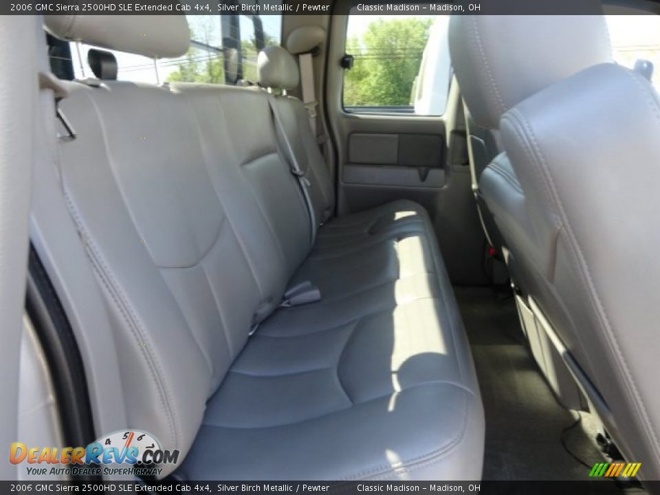 2006 GMC Sierra 2500HD SLE Extended Cab 4x4 Silver Birch Metallic / Pewter Photo #9