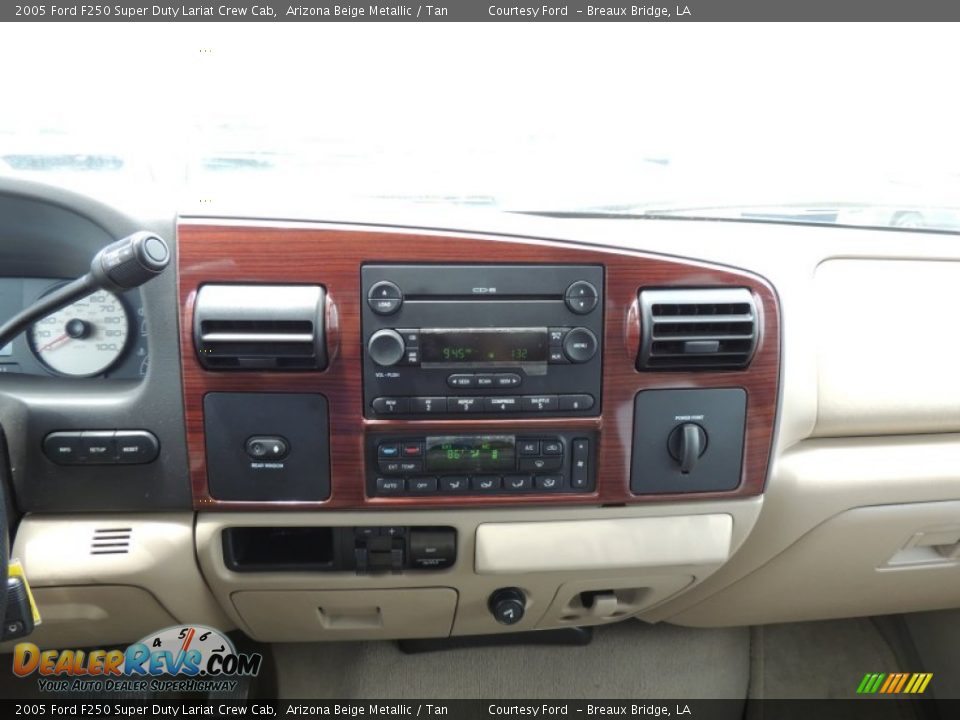 2005 Ford F250 Super Duty Lariat Crew Cab Arizona Beige Metallic / Tan Photo #18