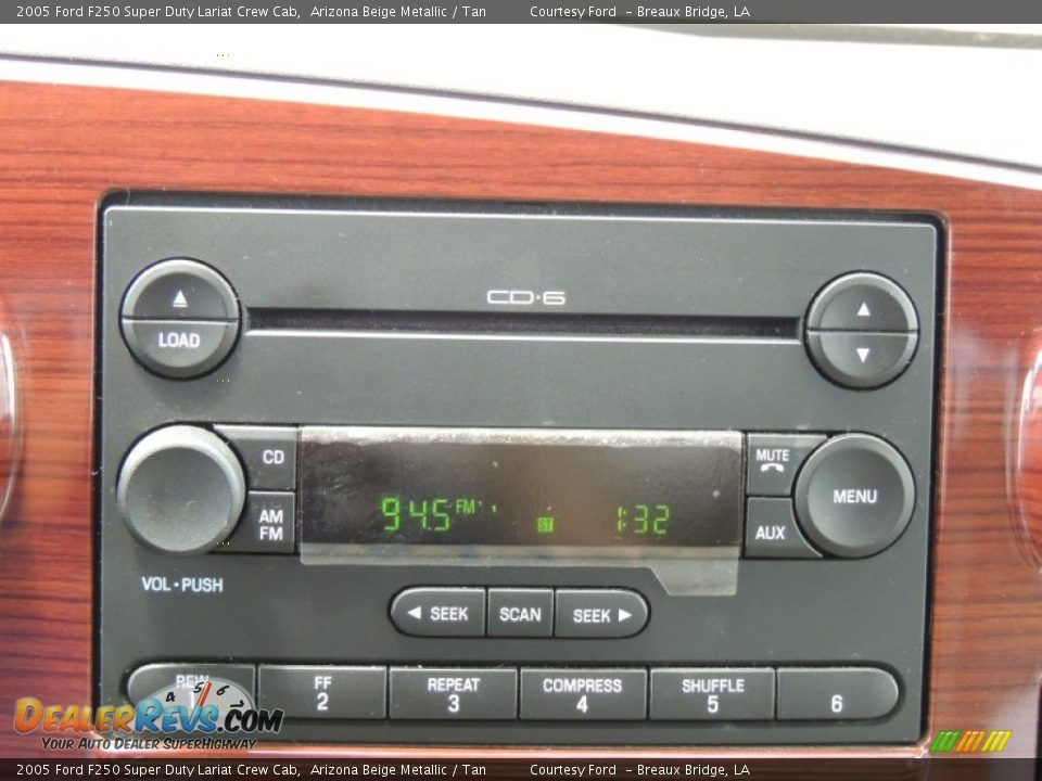 2005 Ford F250 Super Duty Lariat Crew Cab Arizona Beige Metallic / Tan Photo #19