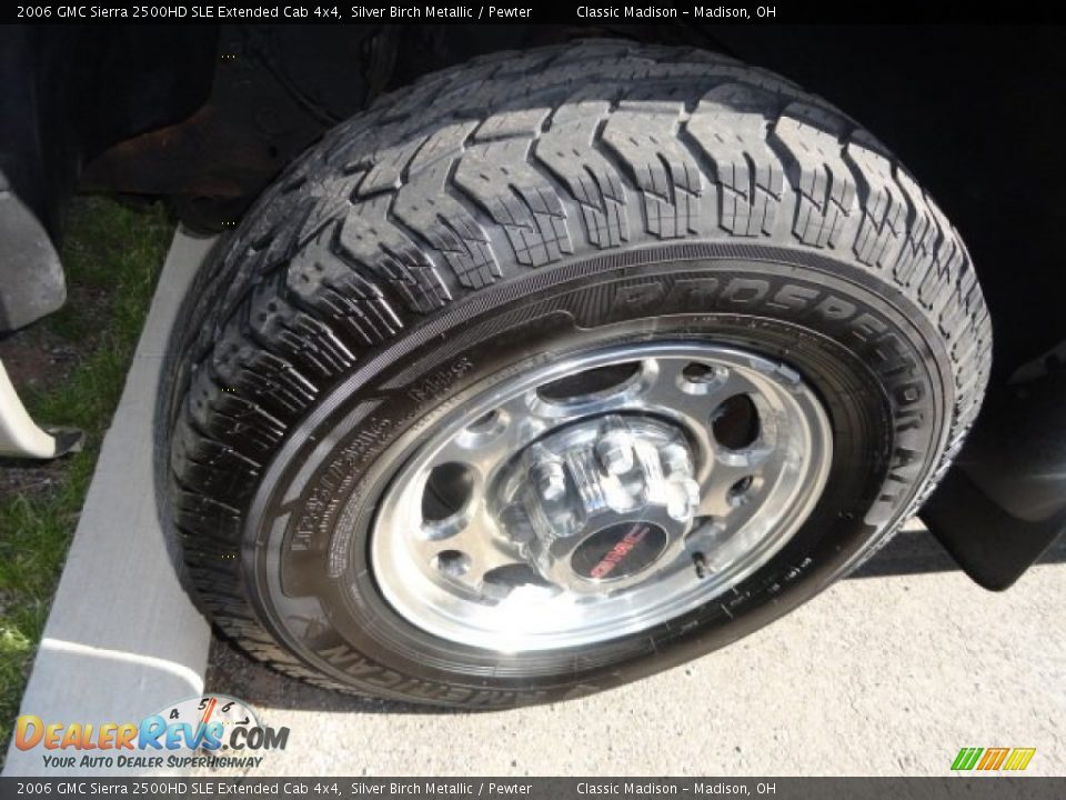 2006 GMC Sierra 2500HD SLE Extended Cab 4x4 Silver Birch Metallic / Pewter Photo #15