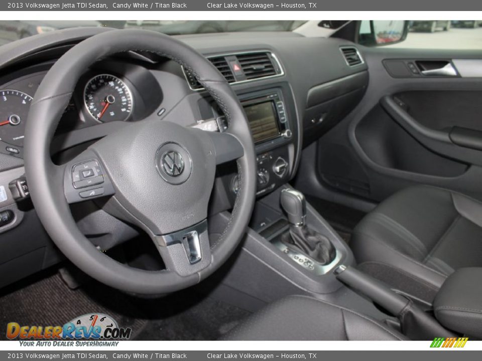 2013 Volkswagen Jetta TDI Sedan Candy White / Titan Black Photo #12