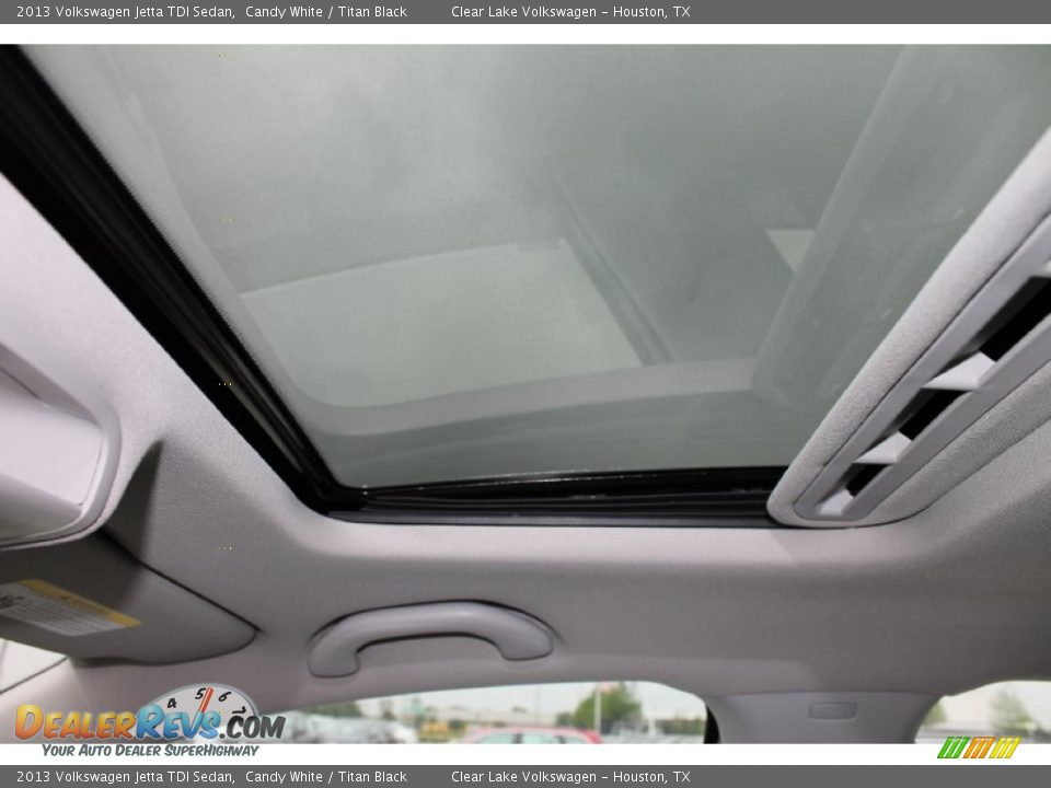 2013 Volkswagen Jetta TDI Sedan Candy White / Titan Black Photo #16