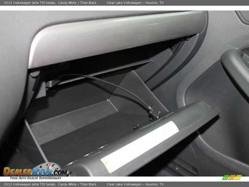 2013 Volkswagen Jetta TDI Sedan Candy White / Titan Black Photo #25