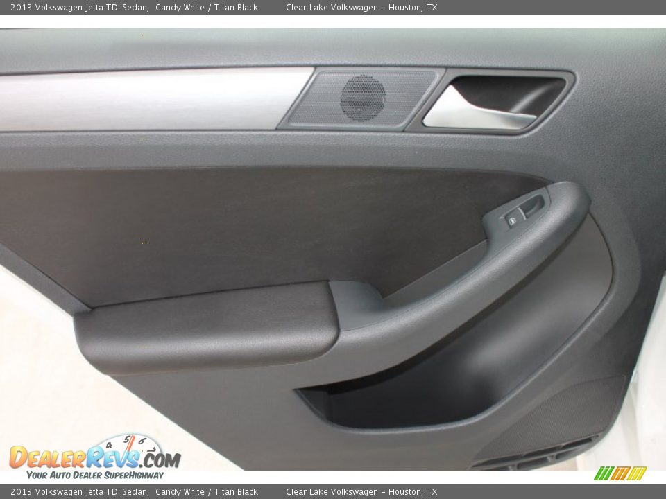 2013 Volkswagen Jetta TDI Sedan Candy White / Titan Black Photo #30