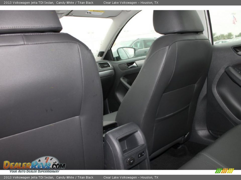 2013 Volkswagen Jetta TDI Sedan Candy White / Titan Black Photo #31