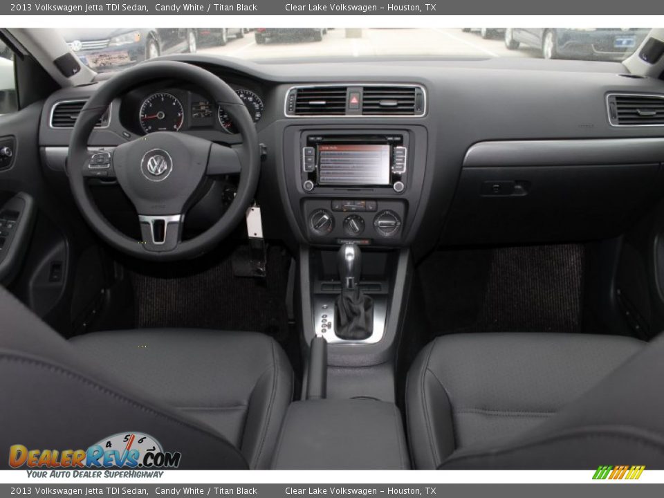 2013 Volkswagen Jetta TDI Sedan Candy White / Titan Black Photo #33