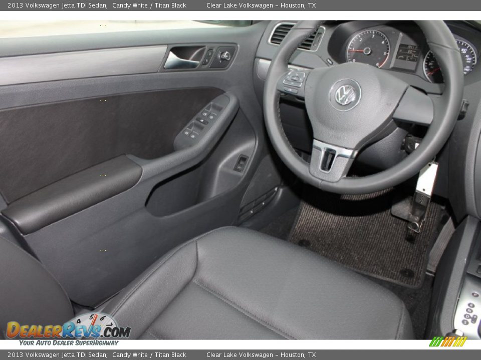 2013 Volkswagen Jetta TDI Sedan Candy White / Titan Black Photo #34
