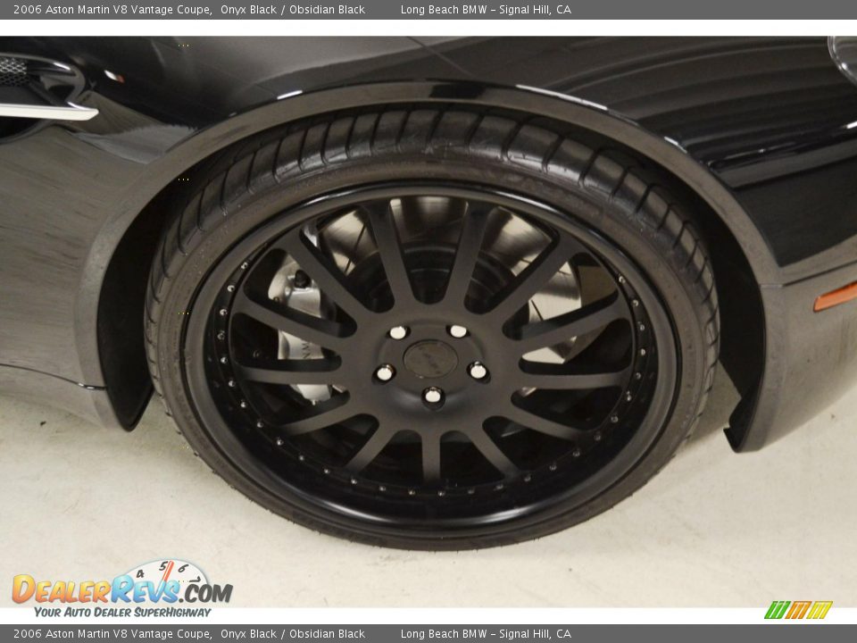 Custom Wheels of 2006 Aston Martin V8 Vantage Coupe Photo #3