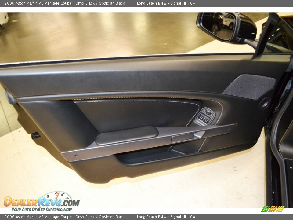 Door Panel of 2006 Aston Martin V8 Vantage Coupe Photo #13