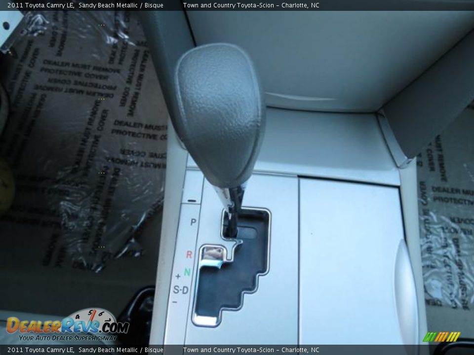 2011 Toyota Camry LE Sandy Beach Metallic / Bisque Photo #18