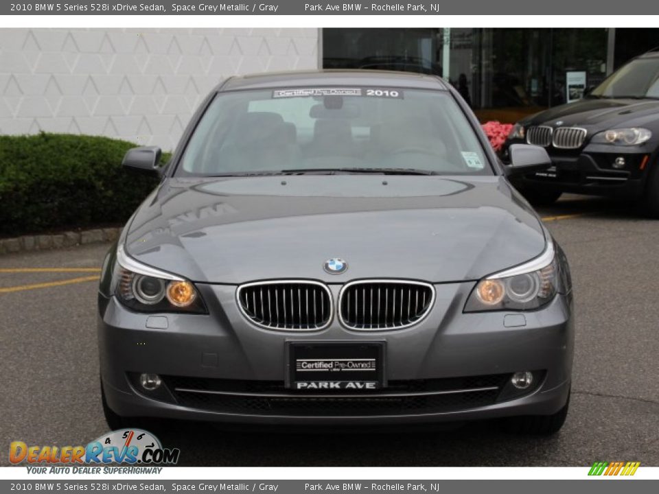 2010 BMW 5 Series 528i xDrive Sedan Space Grey Metallic / Gray Photo #2