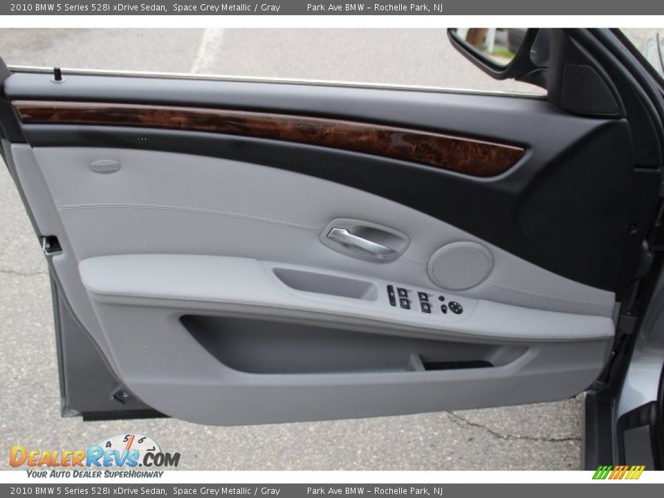 2010 BMW 5 Series 528i xDrive Sedan Space Grey Metallic / Gray Photo #9