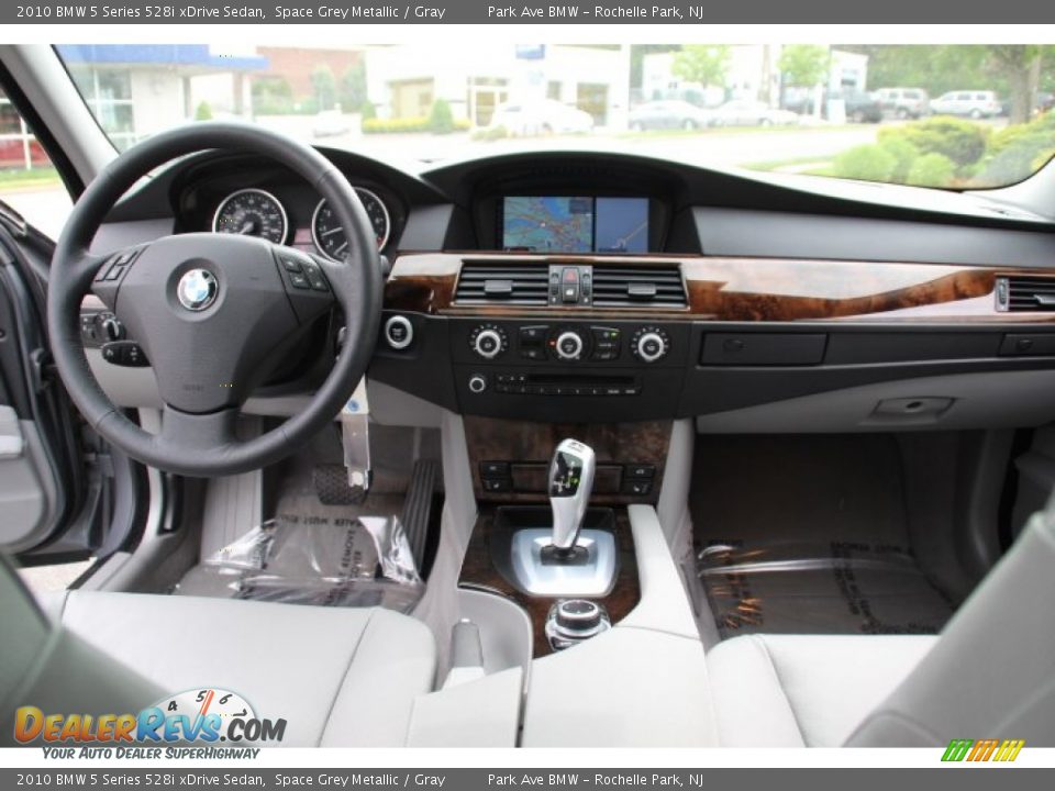 2010 BMW 5 Series 528i xDrive Sedan Space Grey Metallic / Gray Photo #13