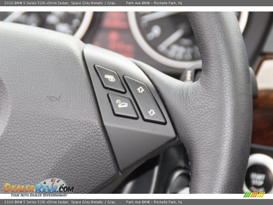2010 BMW 5 Series 528i xDrive Sedan Space Grey Metallic / Gray Photo #18